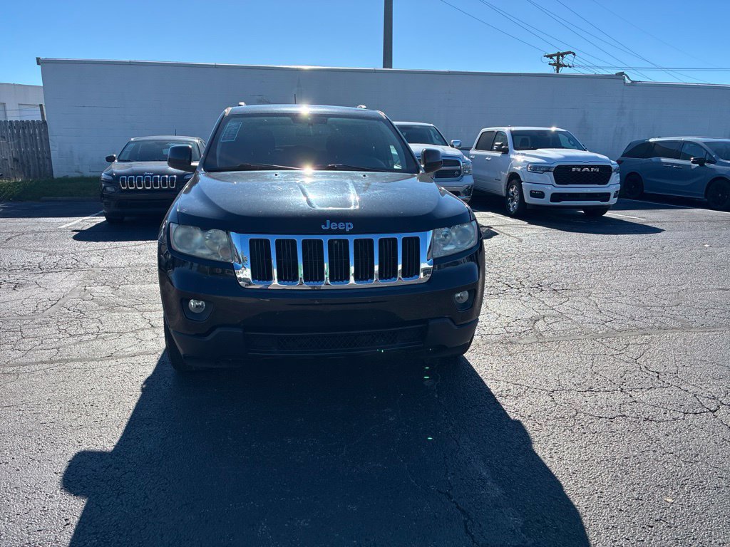 Used 2012 Jeep Grand Cherokee Laredo w/ Laredo E Group AWD/4WD image 8