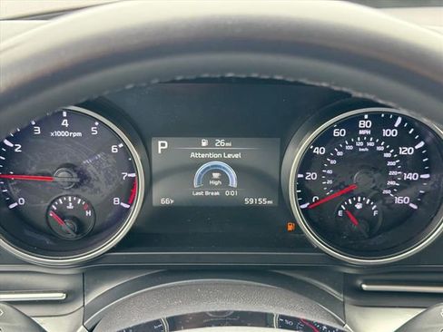Used 2024 Kia Carnival LX FWD image 18