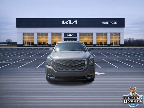 Used 2019 GMC Yukon Denali w/ Open Road Package AWD/4WD image 2