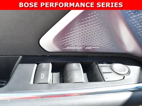 Used 2025 GMC Acadia Denali w/ Super Cruise Package image 11