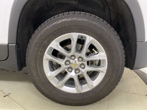 Used 2020 Chevrolet Traverse LT w/ LPO, Floor Liner Package FWD image 25