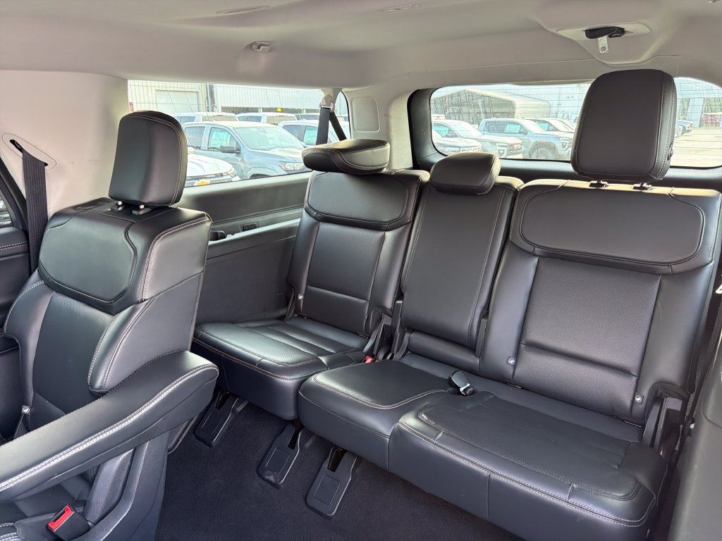 Used 2025 Ford Expedition Max Platinum AWD/4WD image 33