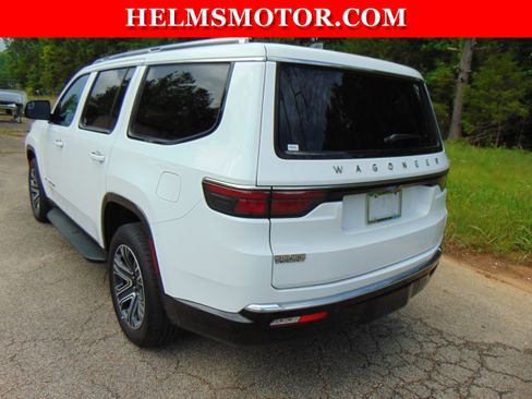 Certified 2025 Jeep Wagoneer 4WD image 9