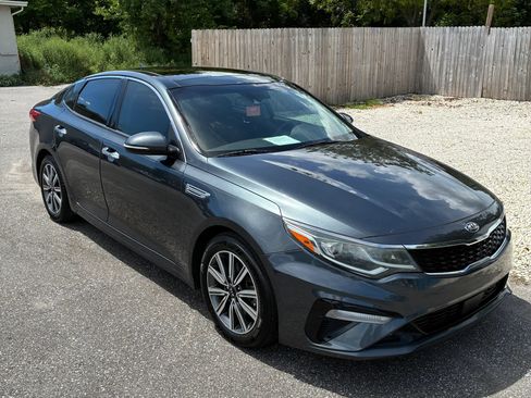 Used 2019 Kia Optima EX w/ EX Premium Package FWD image 3