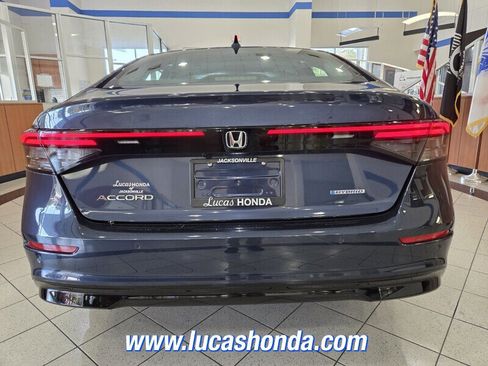 Used 2023 Honda Accord EX-L image 5