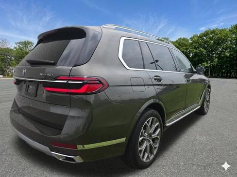 Used 2023 BMW X7 xDrive40i AWD/4WD image 6