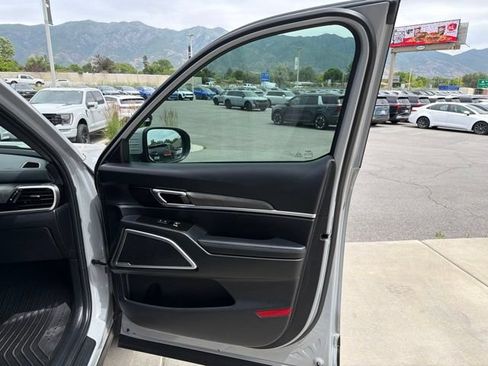 Certified 2025 Kia Telluride EX X-Line AWD/4WD image 36