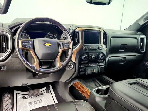 Used 2020 Chevrolet Silverado 1500 High Country w/ Technology Package image 13