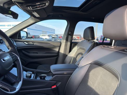 New 2025 Jeep Grand Cherokee L Altitude AWD/4WD image 25