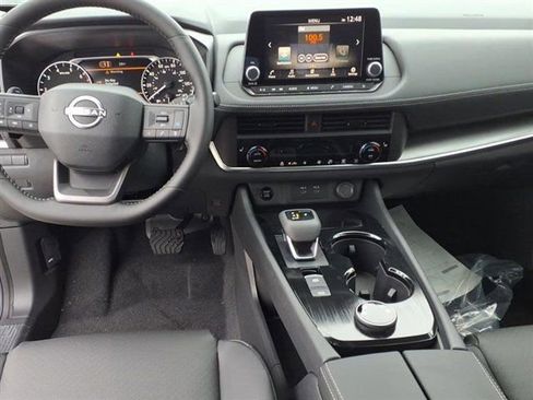 New 2026 Nissan Rogue SV image 9