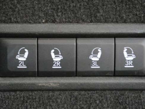 Used 2023 Jeep Grand Wagoneer Series II AWD/4WD image 31