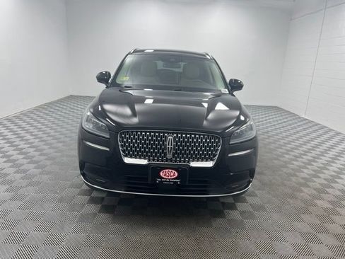 Used 2020 Lincoln Corsair AWD w/ Premium Package image 2