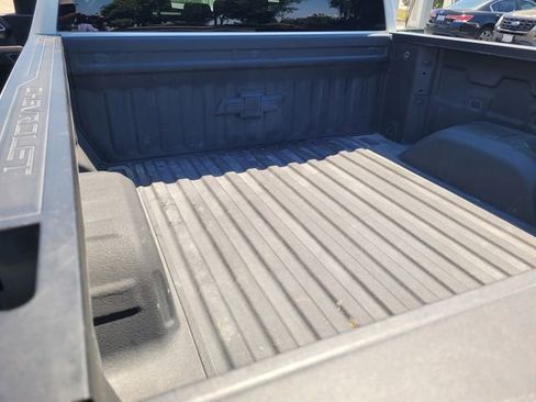 Used 2025 Chevrolet Silverado 1500 LT AWD/4WD image 25
