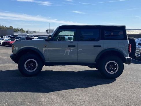 Certified 2022 Ford Bronco Badlands w/ Sasquatch Package image 7