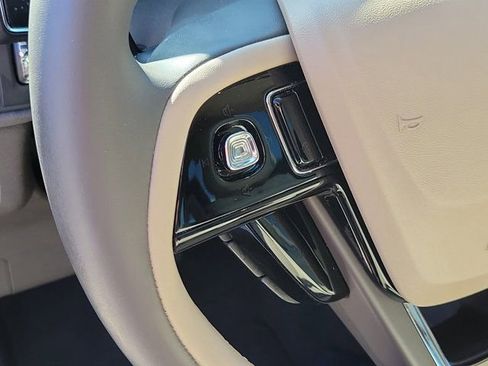 Certified 2022 Lincoln Corsair FWD image 24