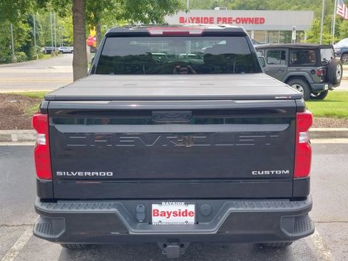Used 2023 Chevrolet Silverado 1500 Custom AWD/4WD image 18