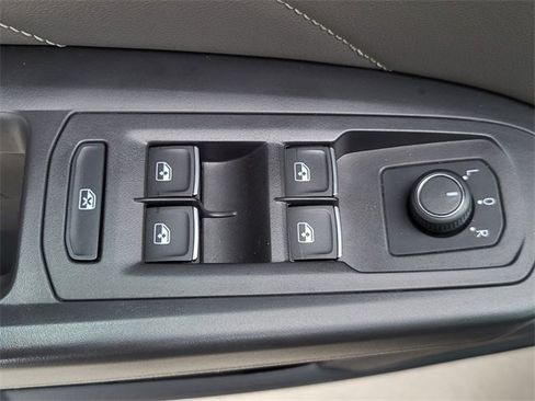 Used 2023 Volkswagen Atlas SEL image 20