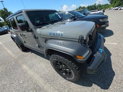 Used 2023 Jeep Wrangler Unlimited w/ 8.4" Radio Group