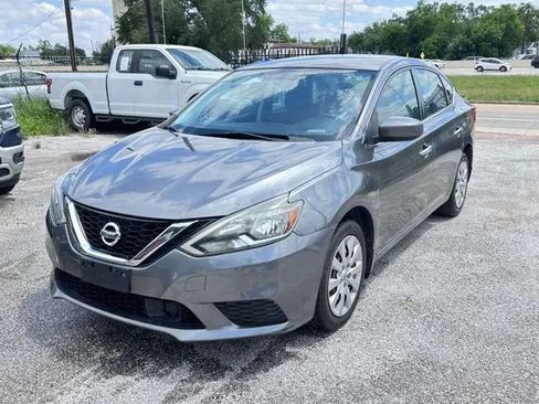Used 2019 Nissan Sentra S FWD image 1