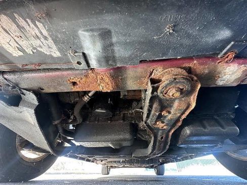 Used 2008 Chrysler Town & Country Touring w/ Family Value Group image 15