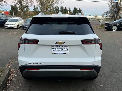 New 2026 Chevrolet Equinox LT w/ Convenience Package II image 5