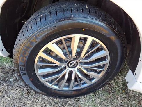 Certified 2021 Nissan Armada SV w/ SV Appearance Package image 21