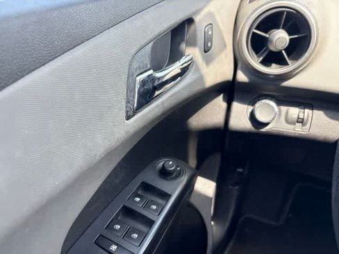 Used 2015 Chevrolet Sonic LT FWD image 21