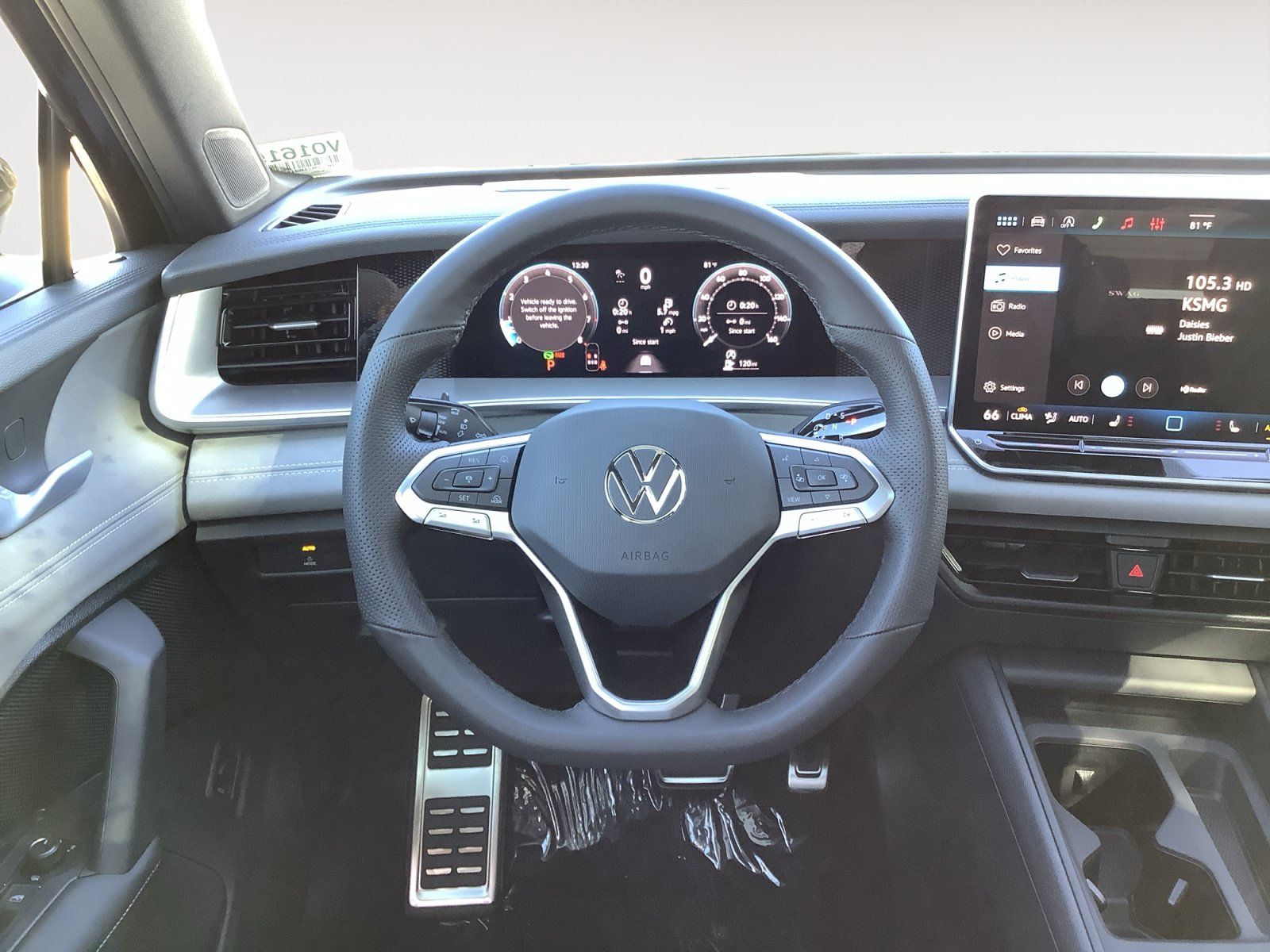 New 2026 Volkswagen Tiguan SE R-Line FWD image 14