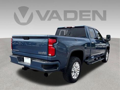 Used 2025 Chevrolet Silverado 2500 High Country w/ Technology Package AWD/4WD image 23