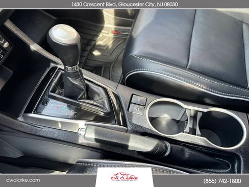 Used 2016 Toyota Corolla S Premium image 21