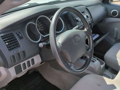 Used 2006 Toyota Tacoma 2WD Regular Cab image 10