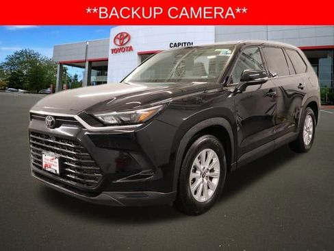 Used 2025 Toyota Grand Highlander AWD image 7
