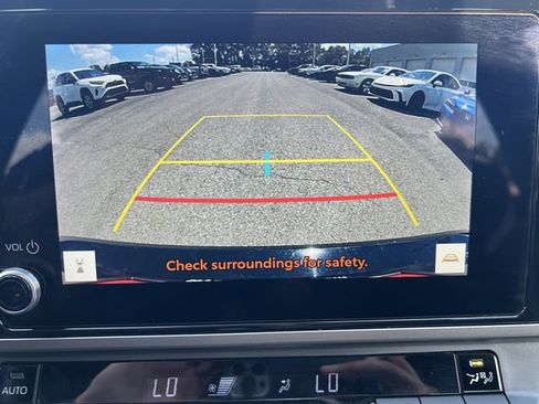 Used 2025 Toyota Camry SE FWD image 22