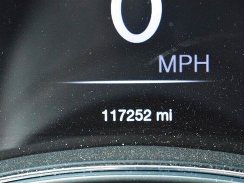 Used 2018 Jeep Grand Cherokee Limited AWD/4WD image 19
