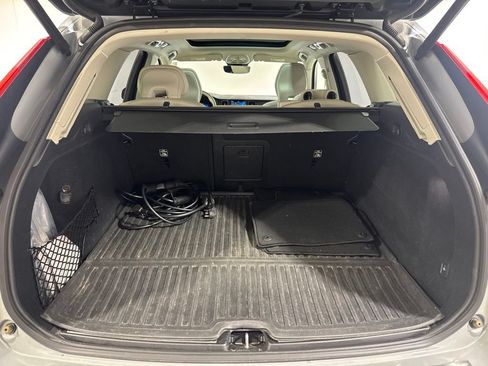 Used 2025 Volvo XC60 T8 Ultra w/ Protection Package Premier AWD/4WD image 29