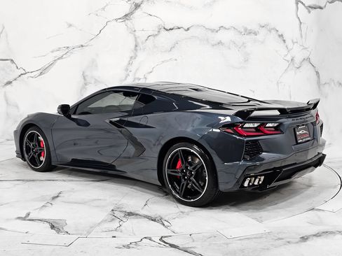 Used 2020 Chevrolet Corvette Stingray Preferred Cpe w/ 2LT Preferred Equipment Group RWD image 10