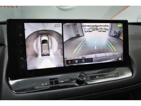Used 2024 Nissan Rogue Platinum w/ Platinum Premium Package FWD image 12