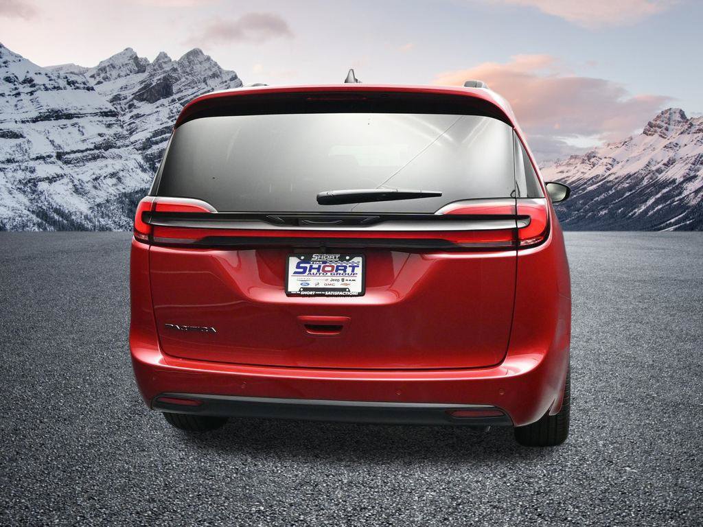 New 2027 Chrysler Pacifica Select FWD image 4