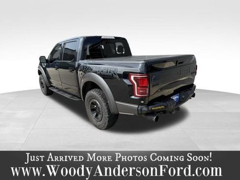 Used 2017 Ford F150 Raptor w/ Equipment Group 802A Luxury AWD/4WD image 5