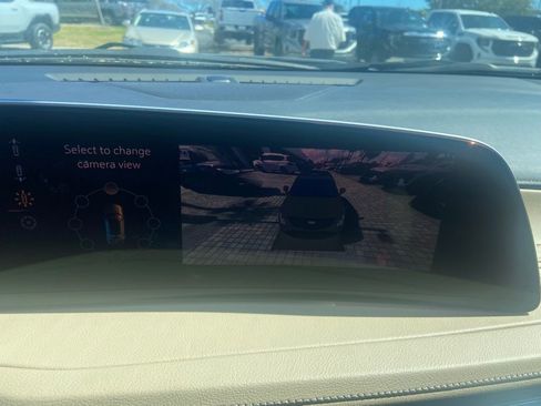 Certified 2025 Cadillac XT4 Premium Luxury image 25