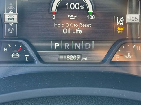 Used 2025 RAM 3500 Big Horn image 29