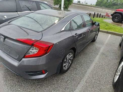 Used 2016 Honda Civic EX image 16