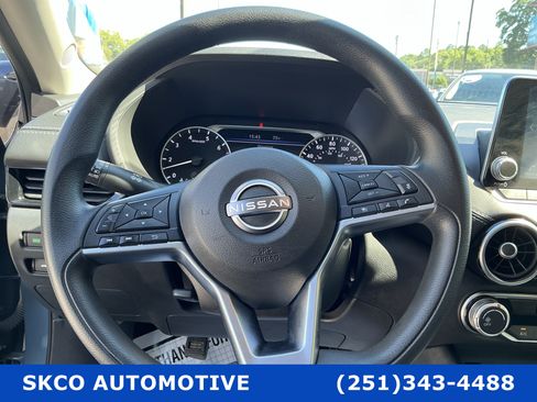 Used 2024 Nissan Sentra SV FWD image 18