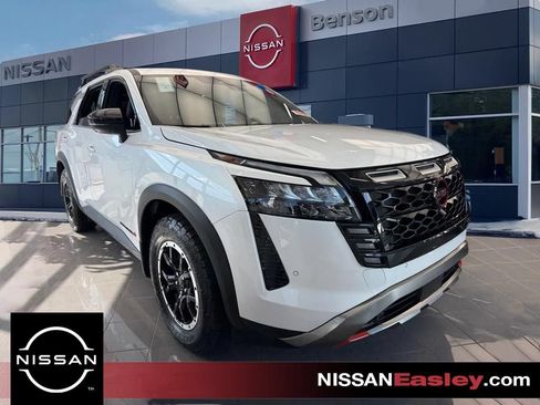 New 2026 Nissan Pathfinder Rock Creek AWD/4WD image 1