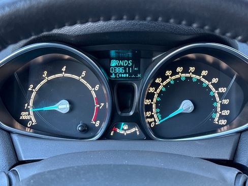 Used 2016 Ford Fiesta Titanium image 24