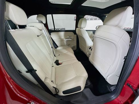 Used 2020 Mercedes-Benz GLB 250 GLB 250 image 27