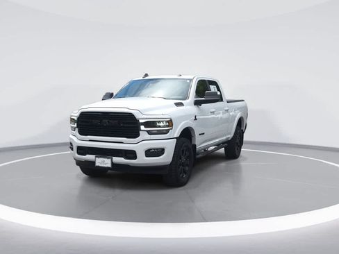 Used 2022 RAM 2500 Laramie AWD/4WD image 4