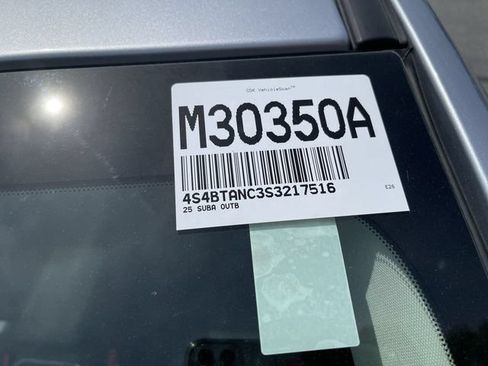 Used 2025 Subaru Outback Limited AWD/4WD image 25