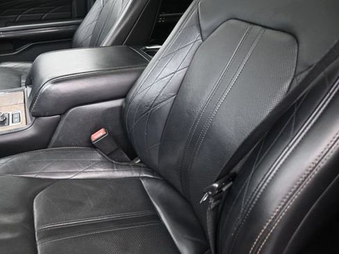 Used 2021 Ford Expedition Max Platinum AWD/4WD image 17