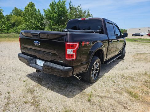 Used 2018 Ford F150 XLT w/ Equipment Group 302A Luxury AWD/4WD image 4
